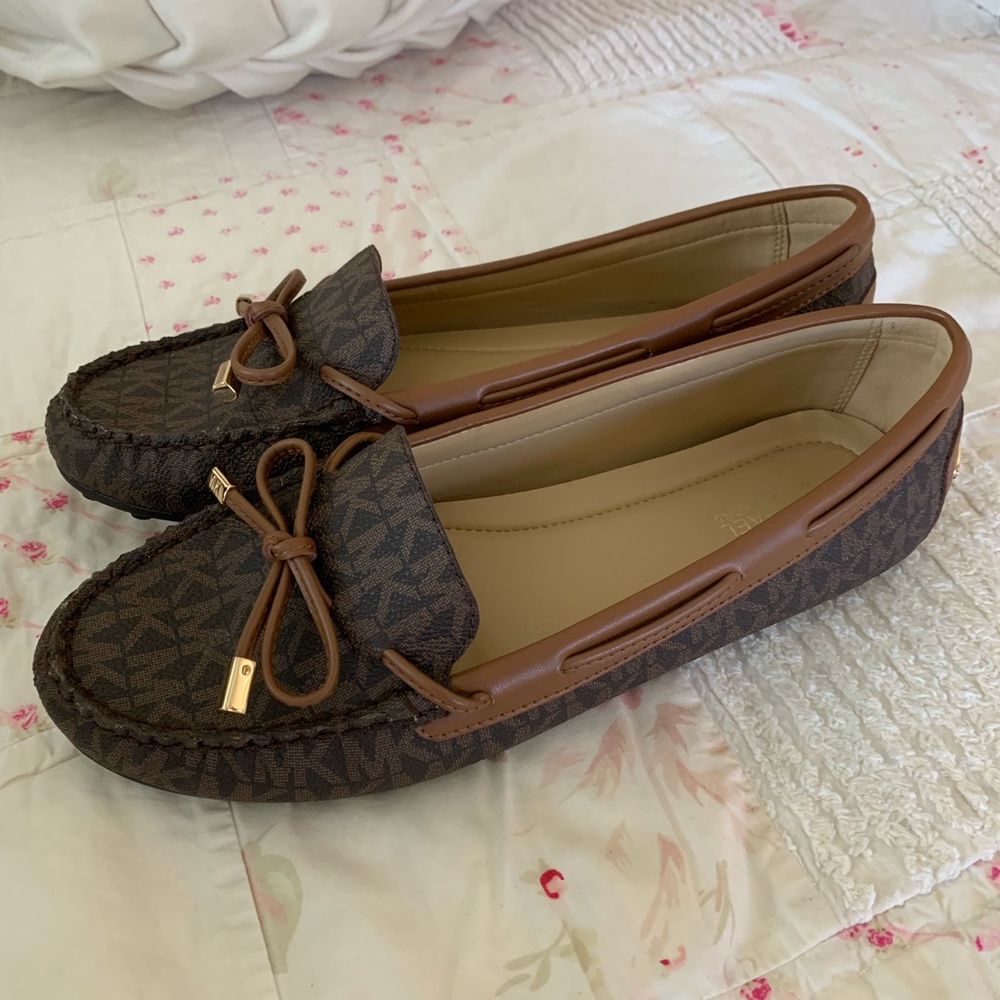 NWOT MK Size 8 🖤